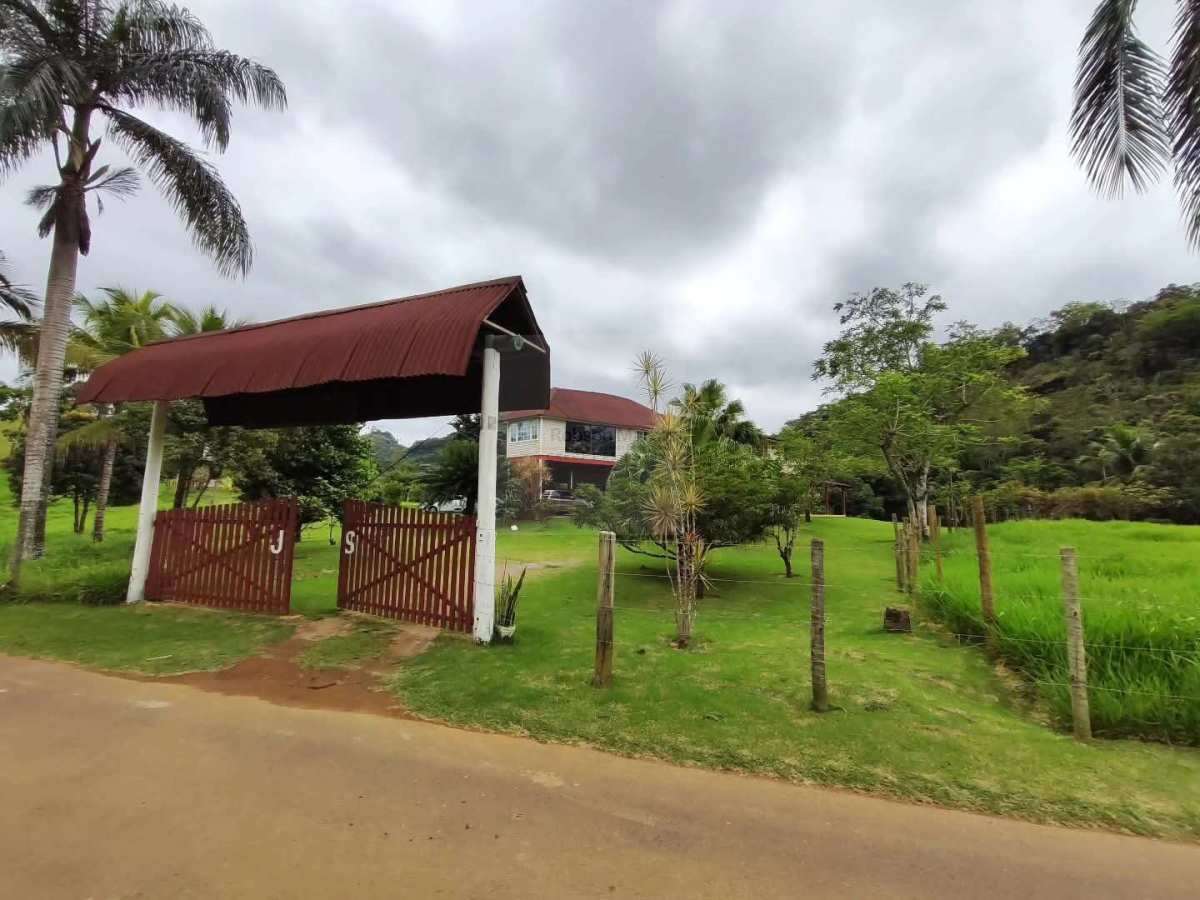 Sítio à venda com 9 quartos - ,Timbuí